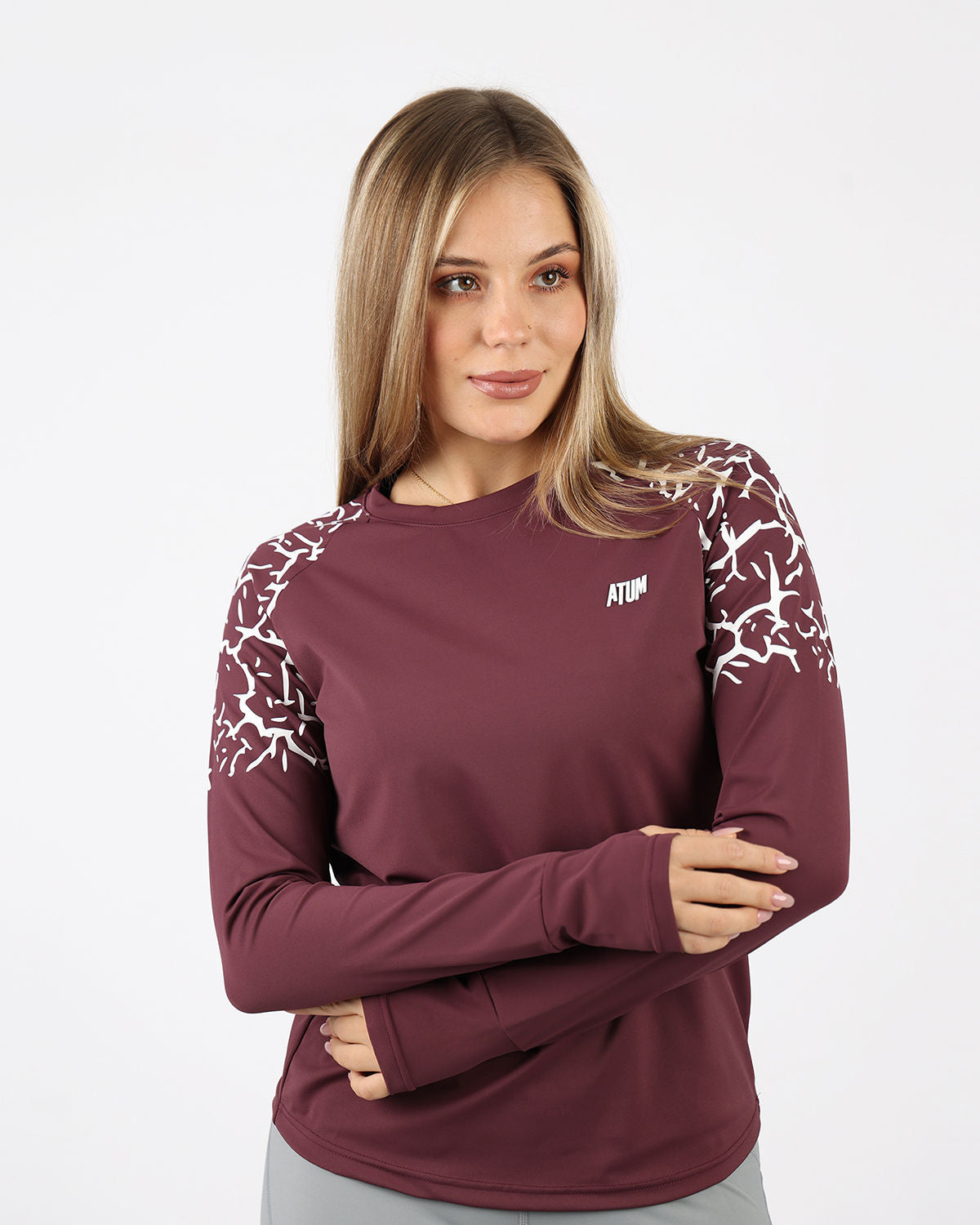Graphic Long-Sleeve T-Shirt - تي شيرت جرافيكي بأكمام طويلة