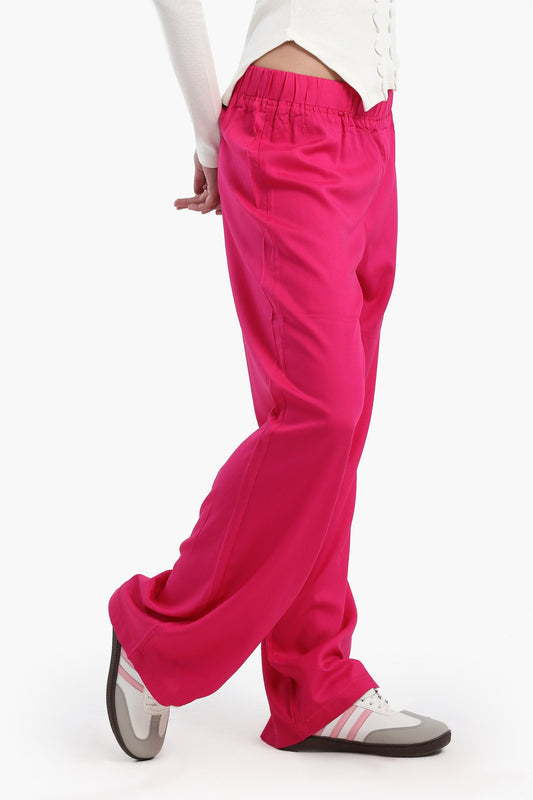 بنطلون مريح بقصّة مستقيمة