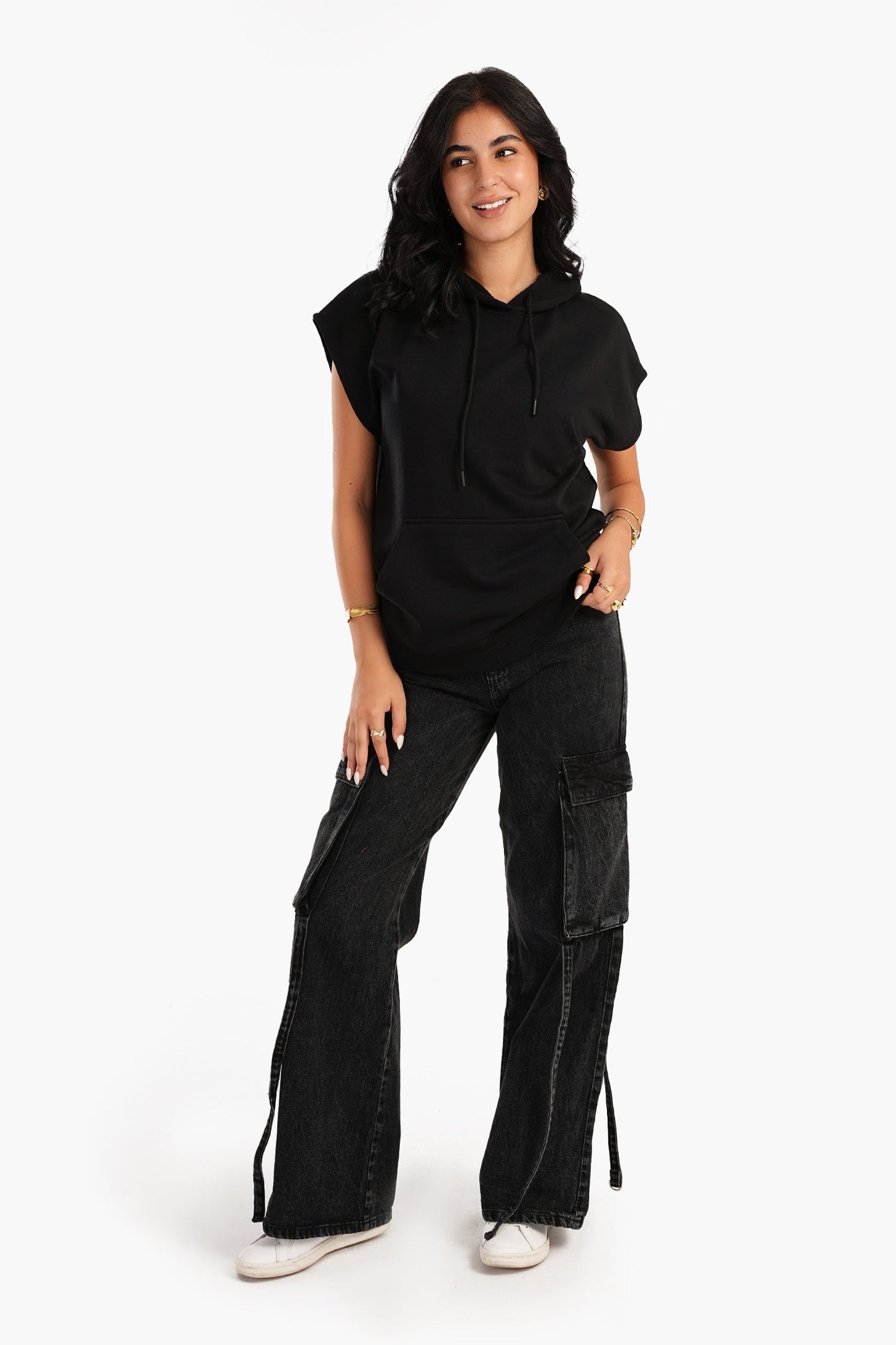 هودي صالة بأكمام قصيرة