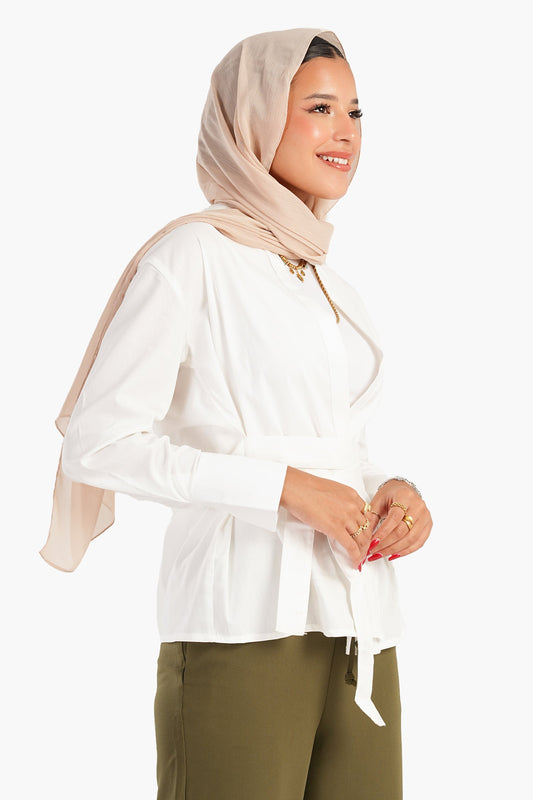 قميص مع حزام الخصر