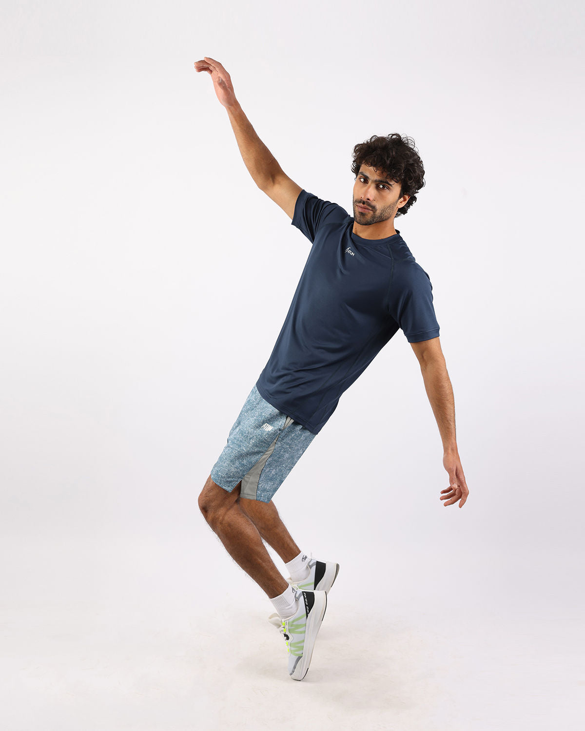 Energy Flow Men's T-Shirt - تي شيرت رجالي من Energy Flow