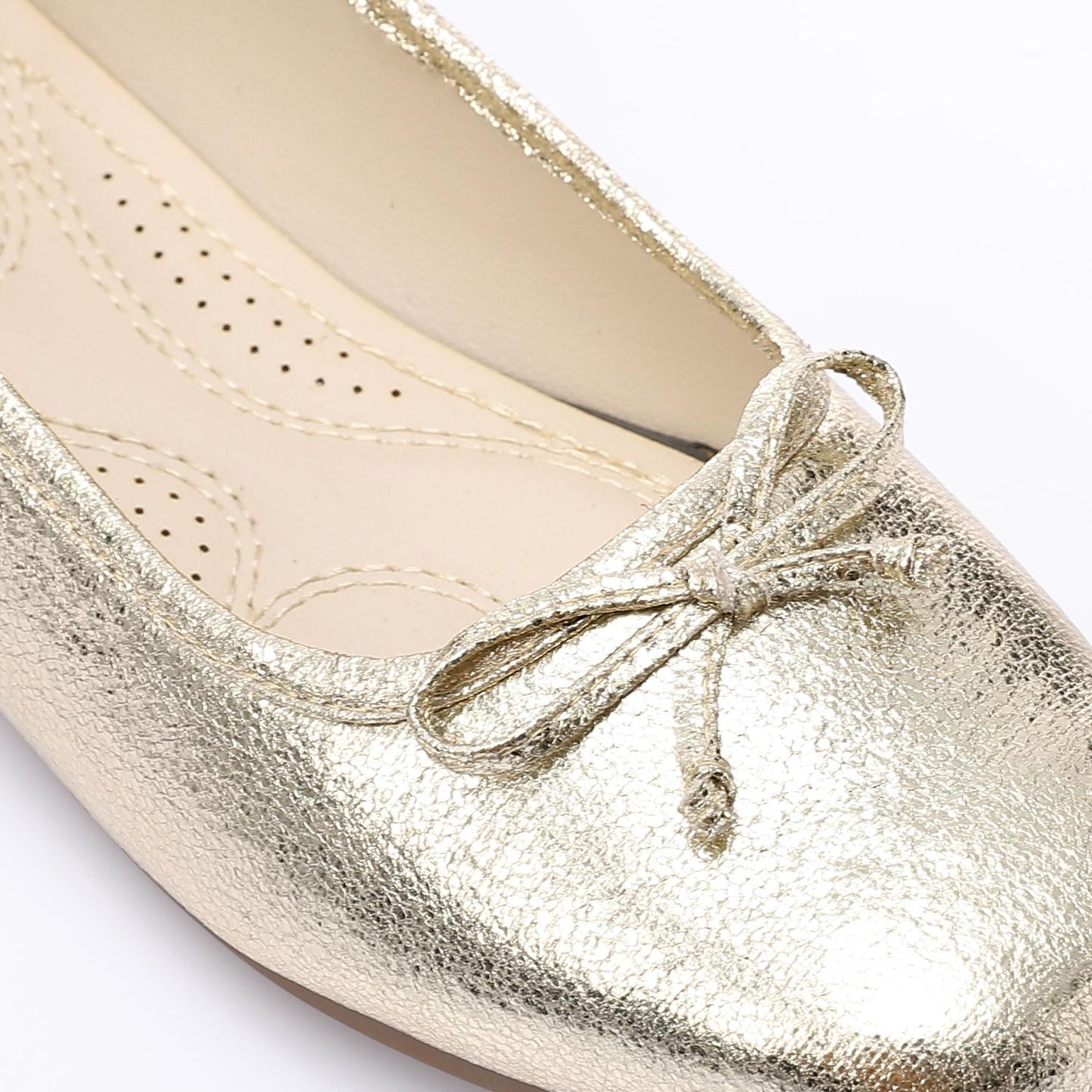 Simple Upper Bow Shiny Ballerina