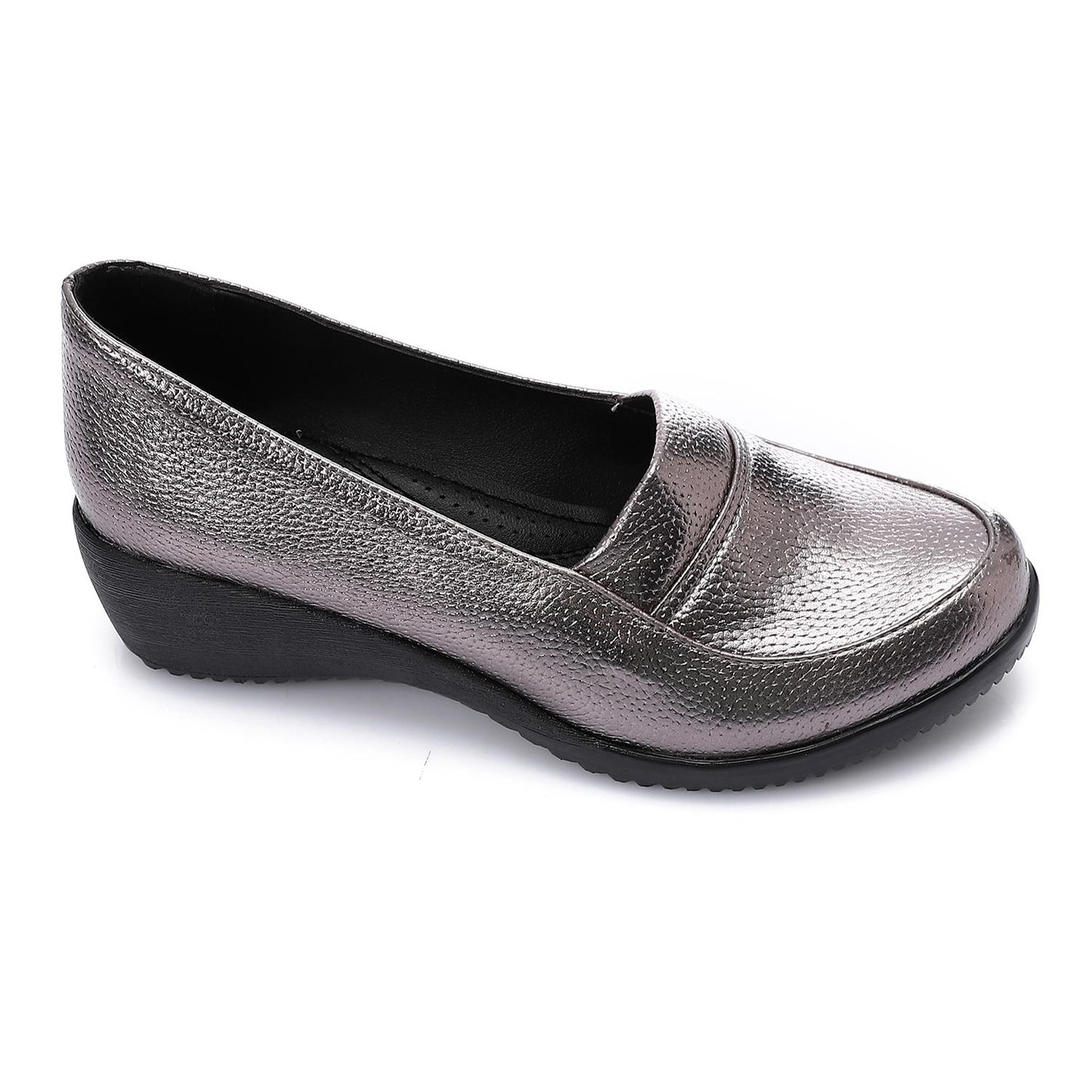 Textured Leather Low Platform Loafer