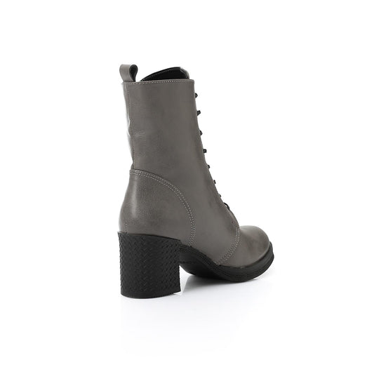 Lace-up Ankle Boot with Side Zipper - بوت للكاحل برباط وسوستة جانبية