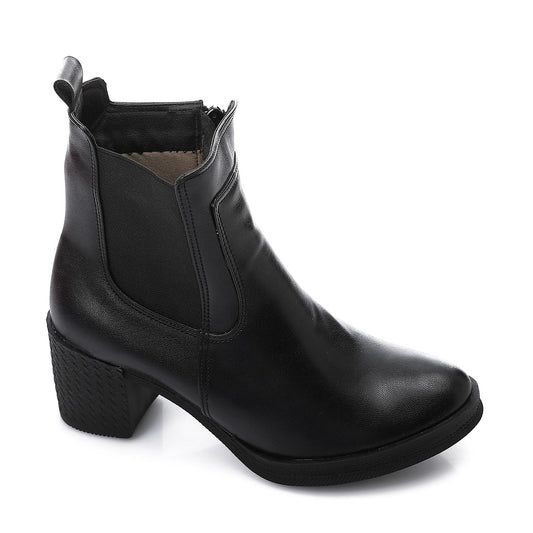 Leather Ankle Boot - 6 CM.
