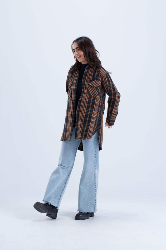 قميص منقوش كبير الحجم