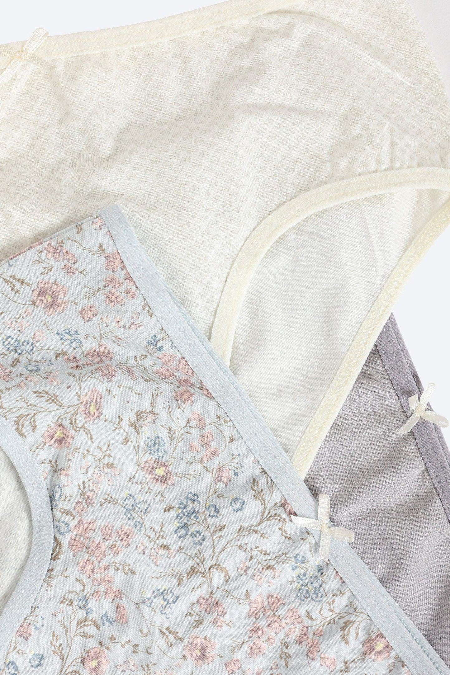 مجموعة من 3 سراويل داخلية ملونة