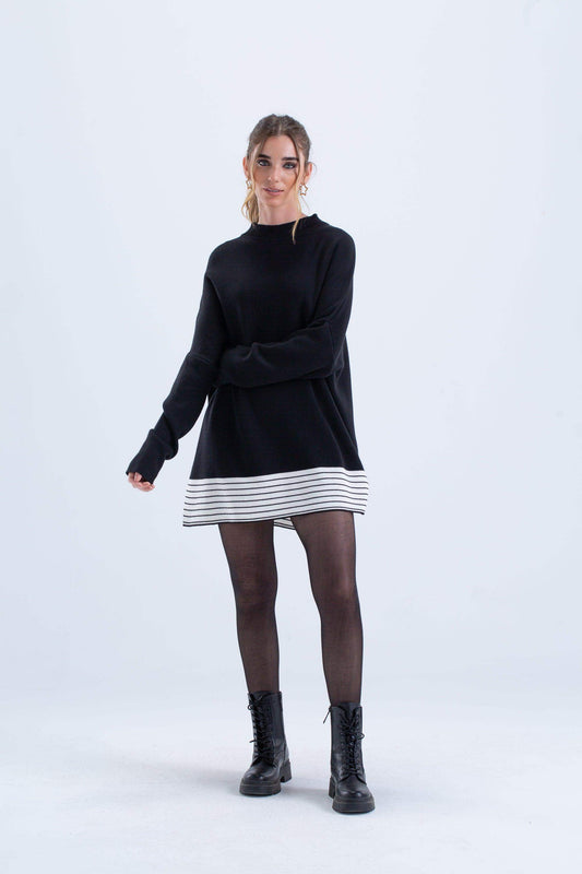 بونشو بطرف مخطط باللون الأبيض