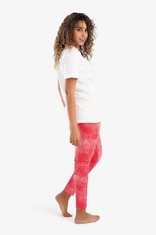 طقم بيجامة مع بنطلون ضيق