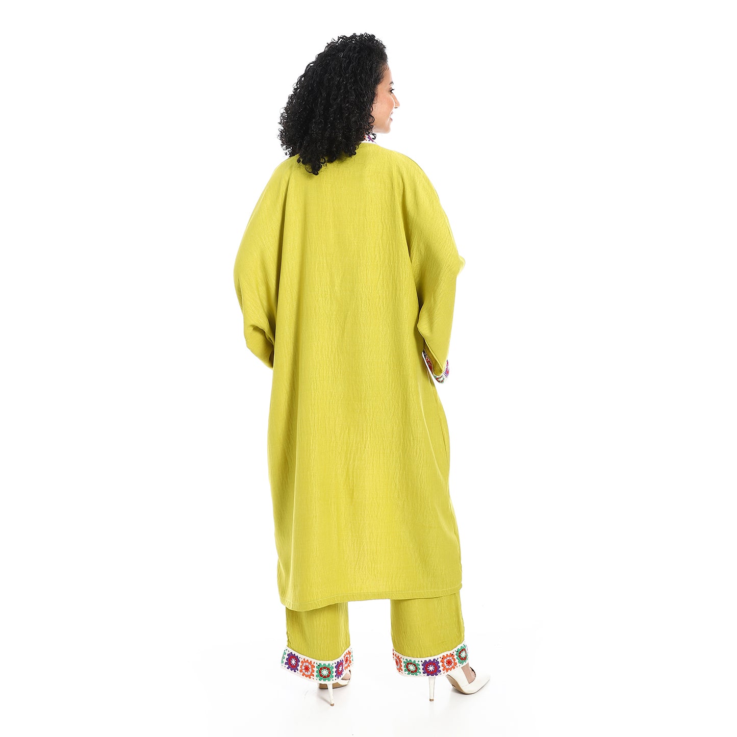 Embroidery kimono suit