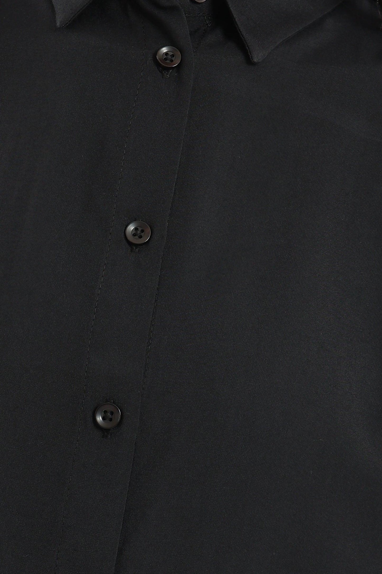 Sleeveless Smart Fit Shirt