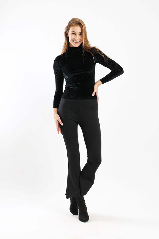 بلوزة مخملية منفوخة الكتف