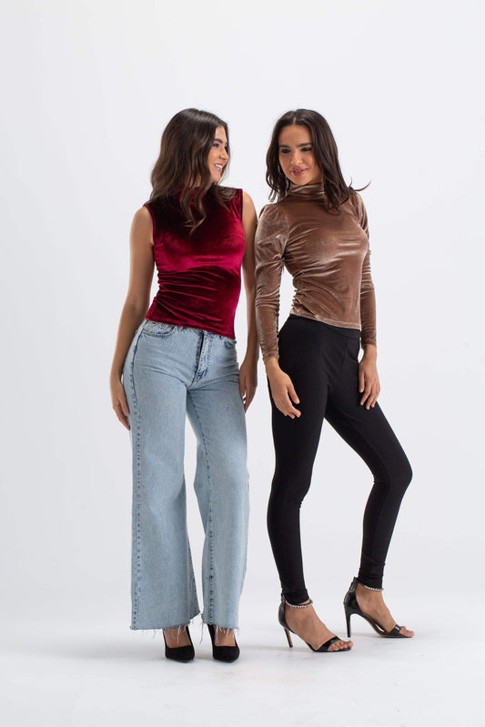 بلوزة مخملية منفوخة الكتف