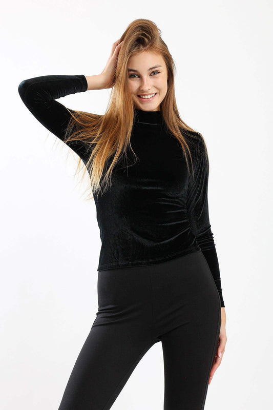 بلوزة مخملية منفوخة الكتف