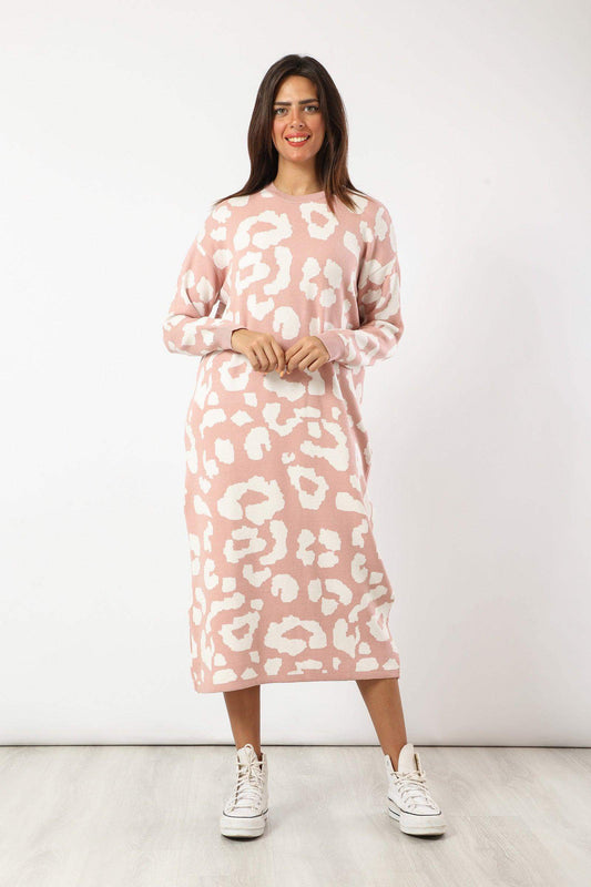 فستان متوسط الطول من الصوف بنقشة جلد النمر