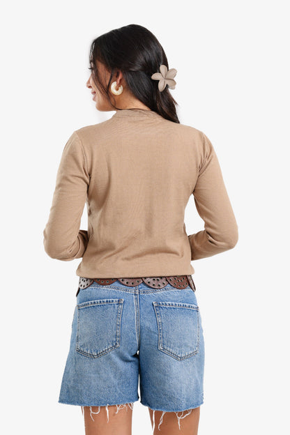 بلوفر برقبة دائرية