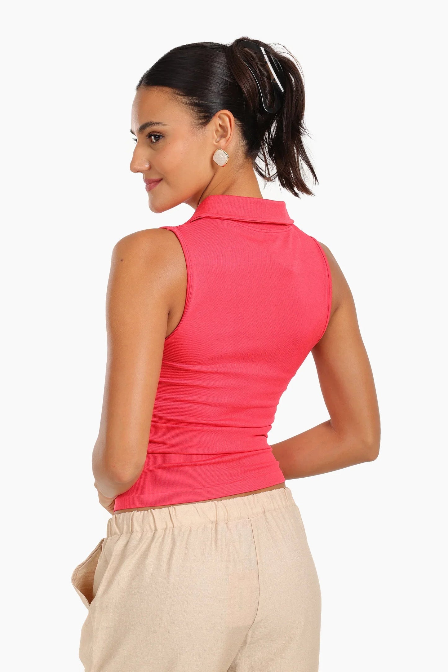 بلوزة بياقة بولو بدون درزات