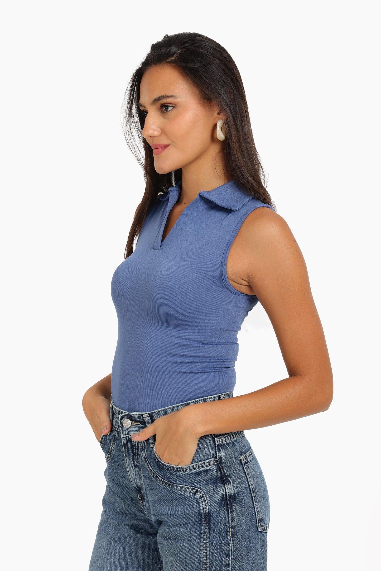 بلوزة بياقة بولو بدون درزات