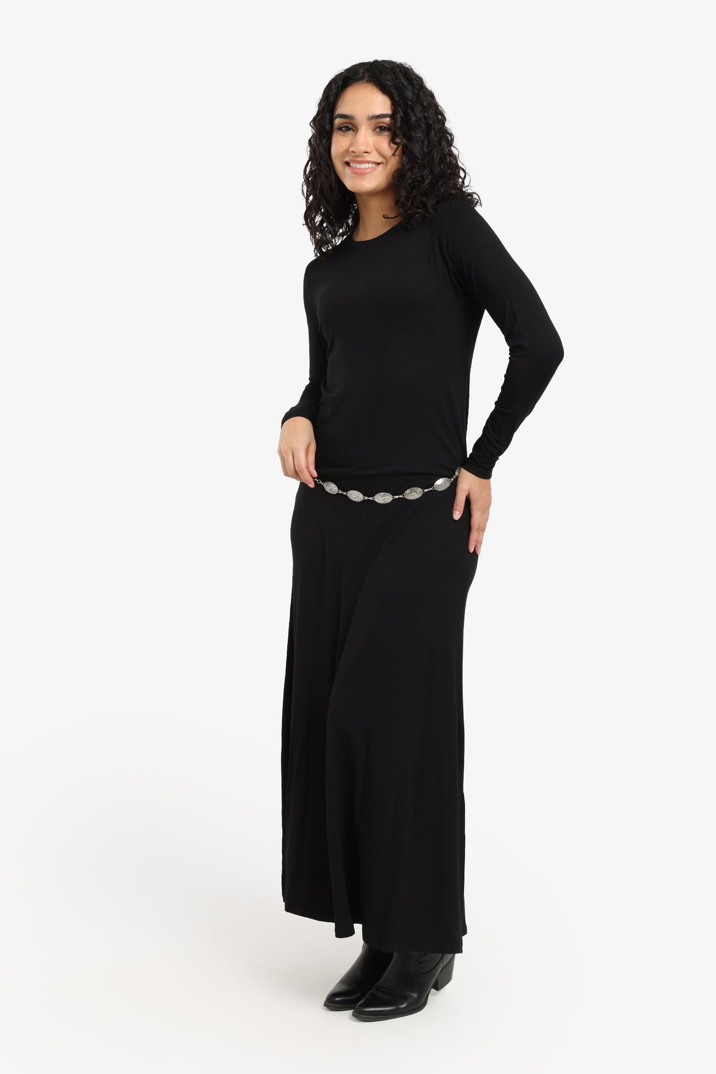 فستان محبوك طويل