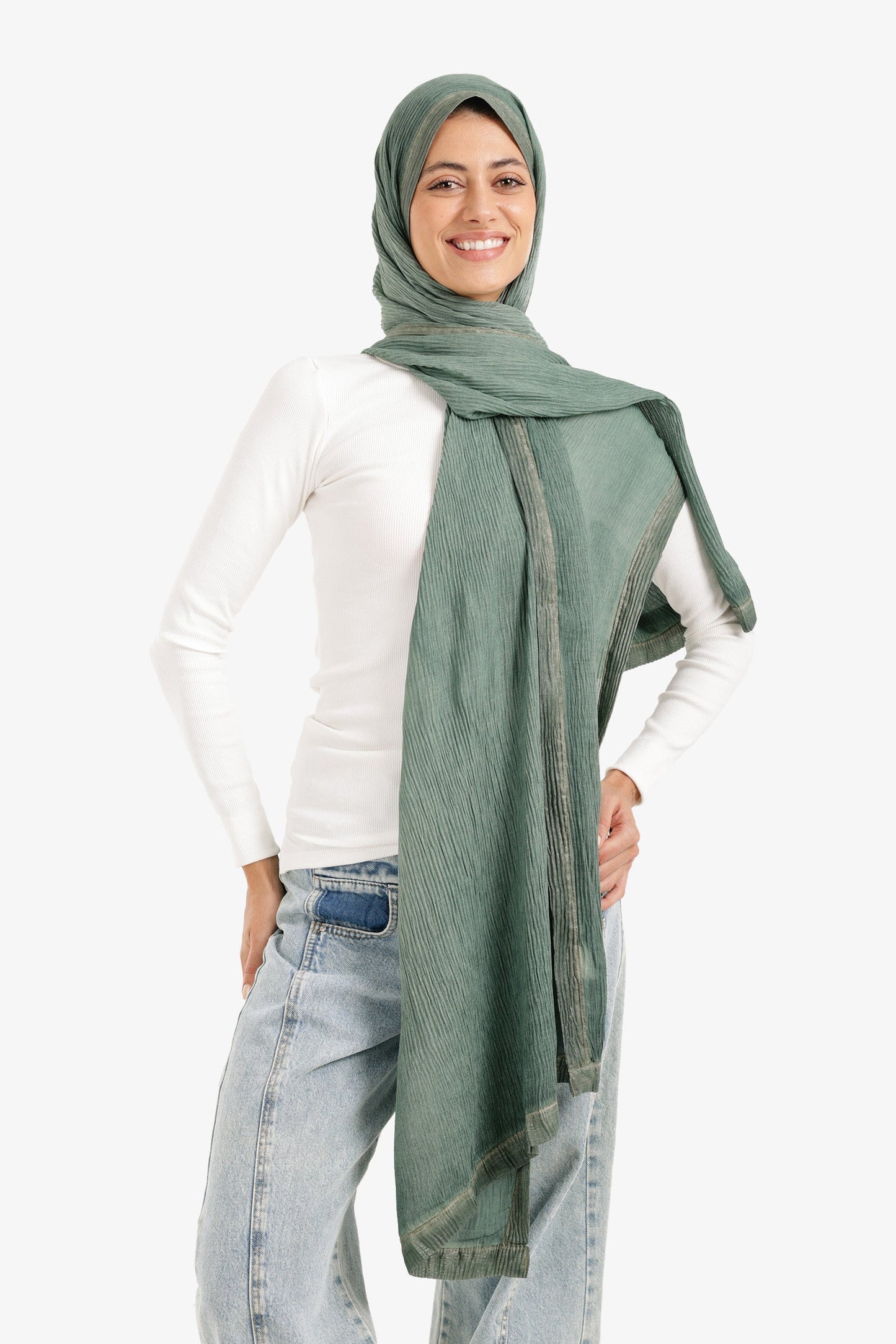 وشاح ساتان سادة من بليس