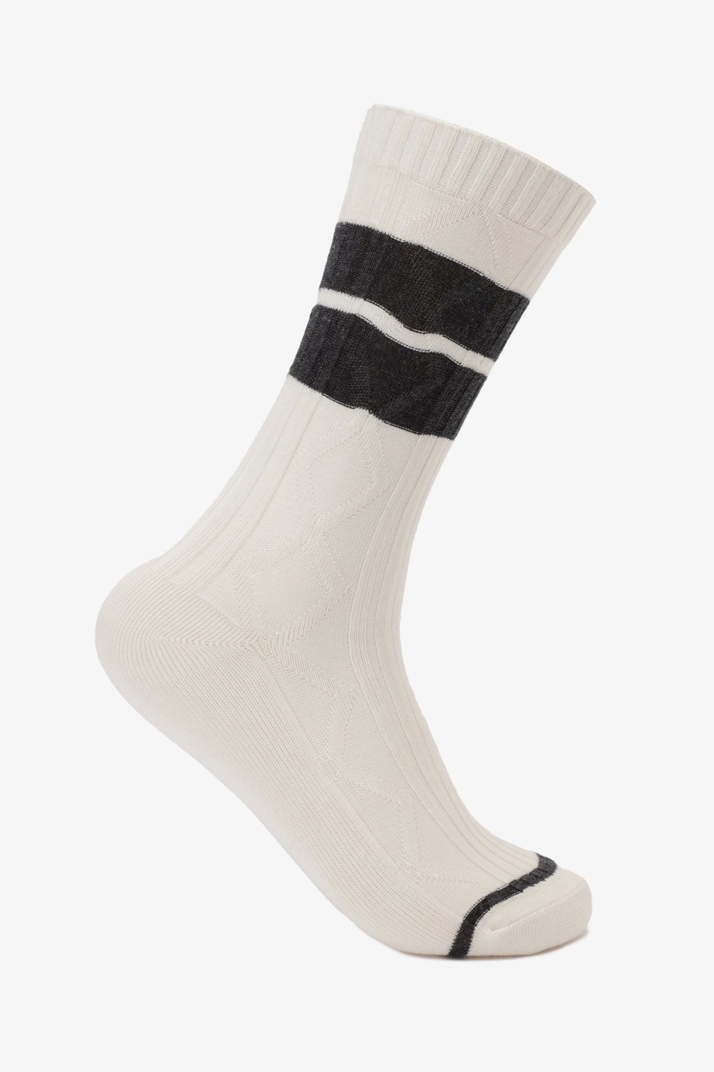 جوارب طويلة محبوكة بالكابل
