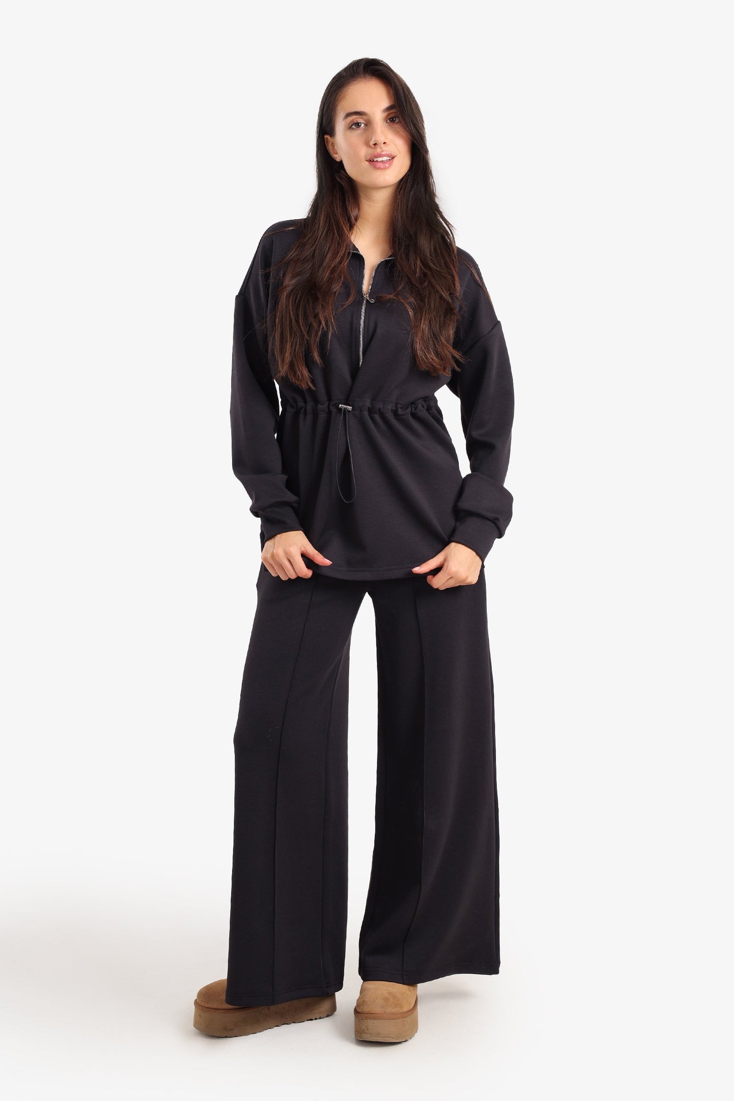 بنطلون استرخاء واسع الساق