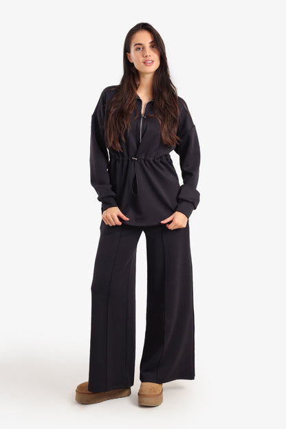 بنطلون استرخاء واسع الساق