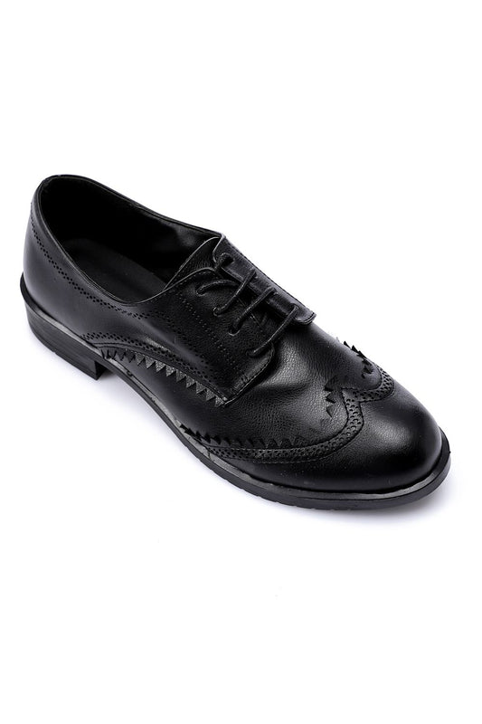 حذاء كلاسيك برباط