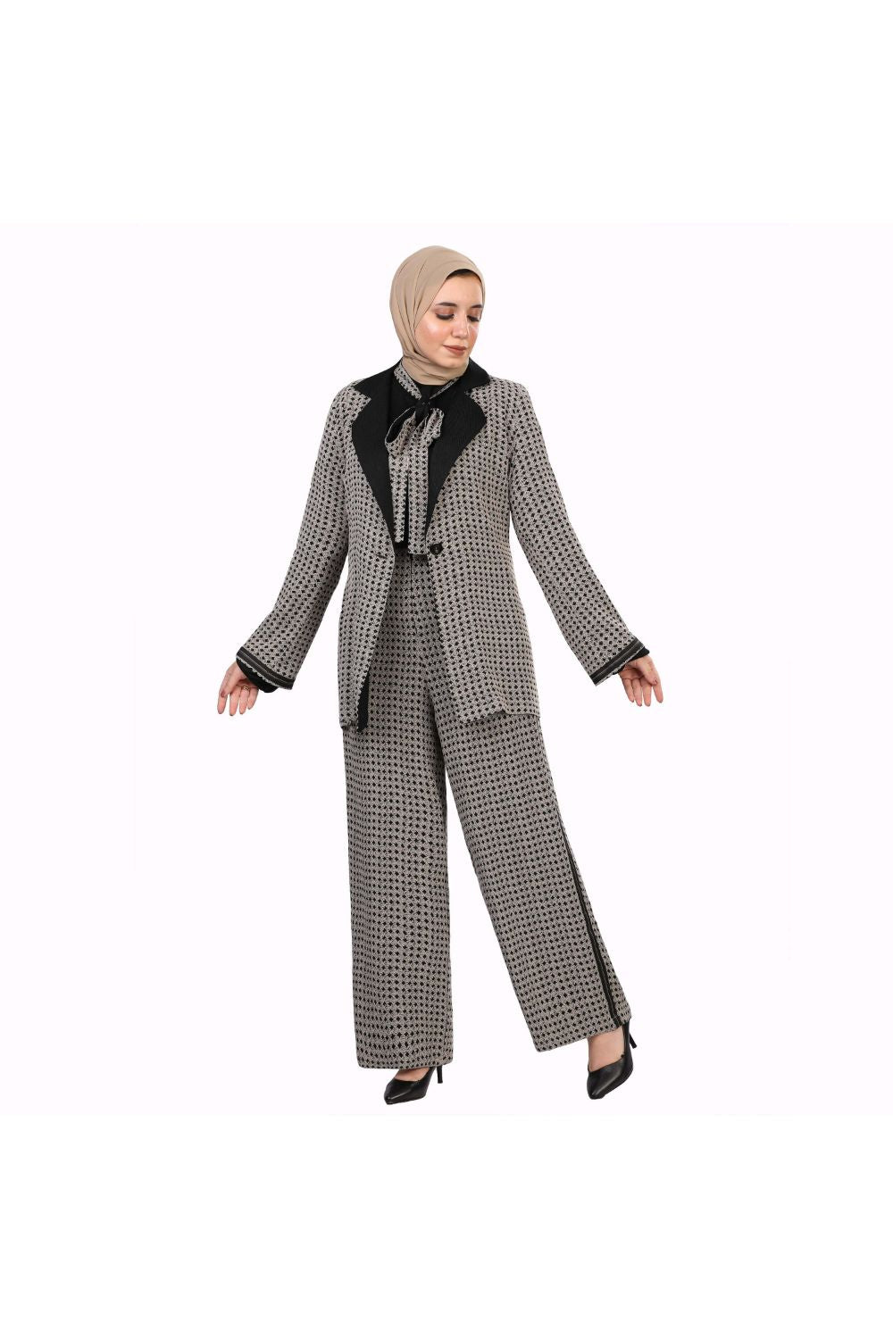 Smoky Casual Set of Jacket with Tie-Belt and Pants