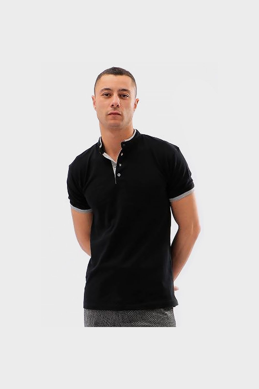 Izor Plain Half Sleeves T-Shirt