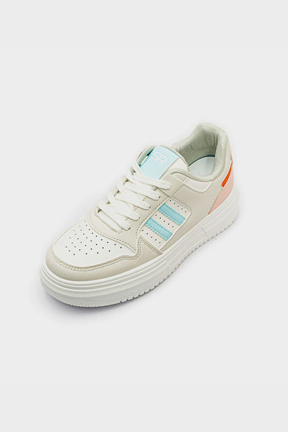 سنيكرز بخطوط جانبية