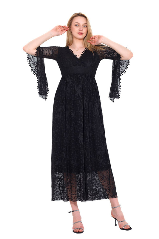 فستان مطرز بأشجار النخيل