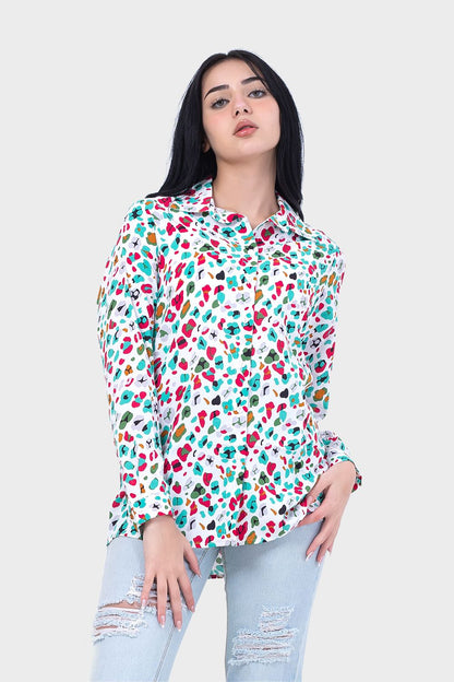 بلوزة منقوشة بأزرار