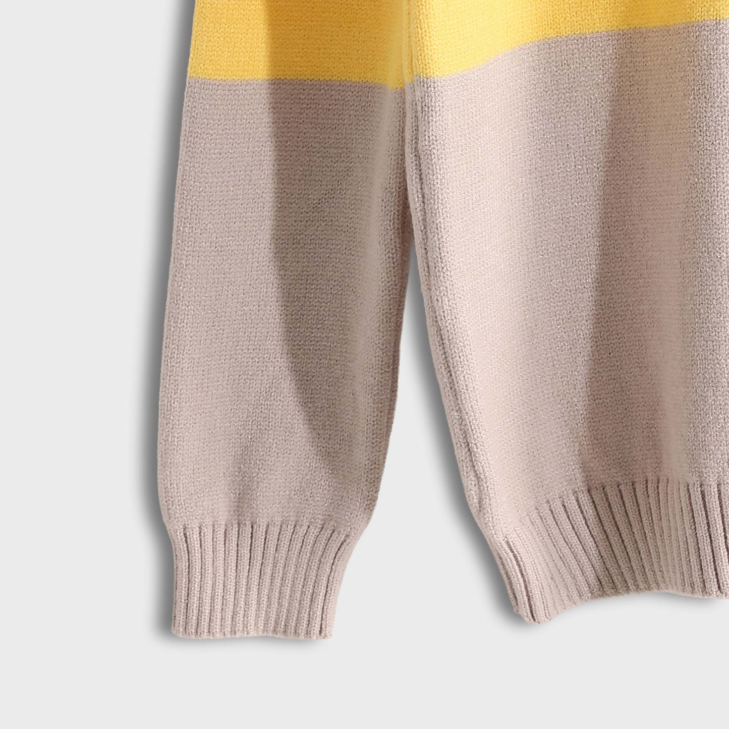 Half Zipper Pullover - بلوفر بنصف سحاب