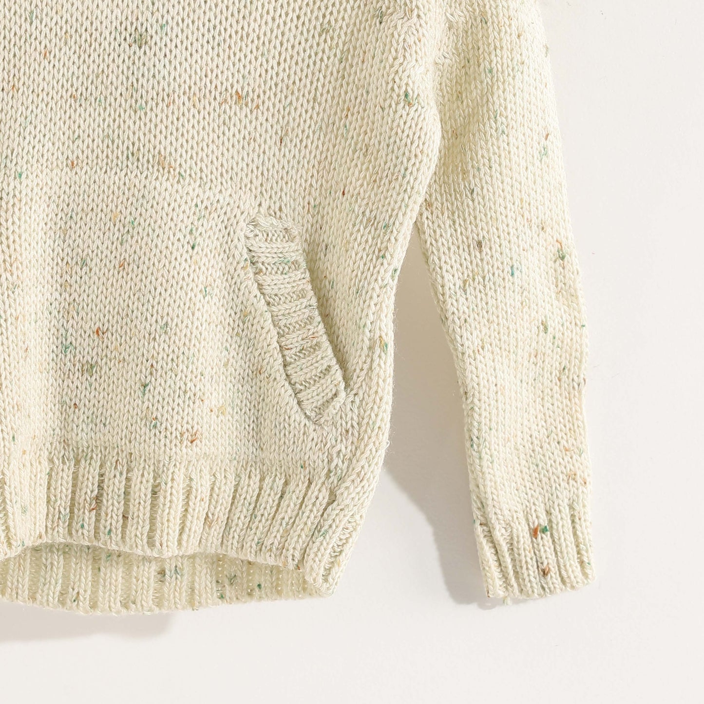 Hooded Sweatshirt - سويت شيرت بغطاء للرأس