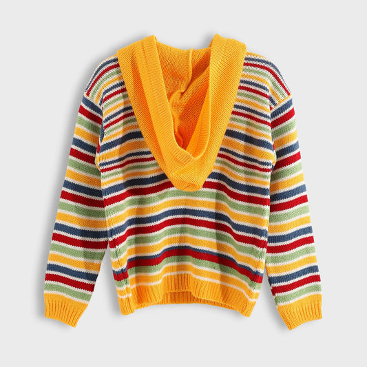 Closed Hooded Sweatshirt - سويت شيرت بغطاء رأس مغلق