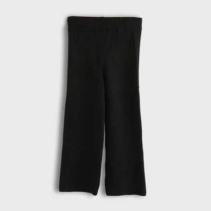 Knitted Set  - مجموعة محبوكة