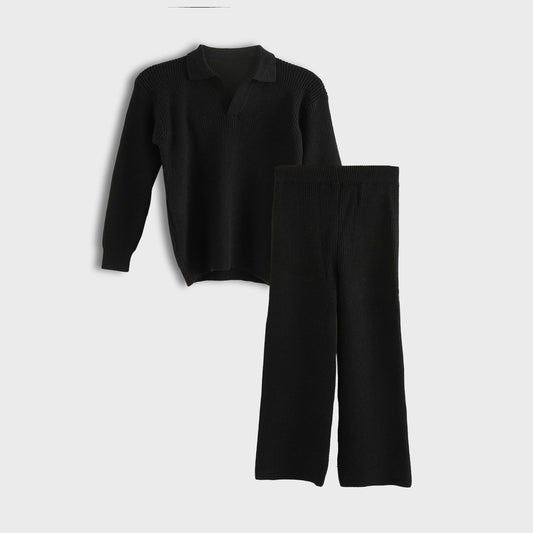 Knitted Set  - مجموعة محبوكة