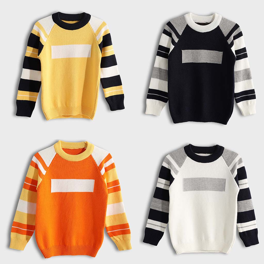 Bundle Of 4 Round Bucklet Neck Pullover