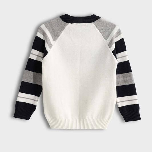 Bundle Of 4 Round Bucklet Neck Pullover