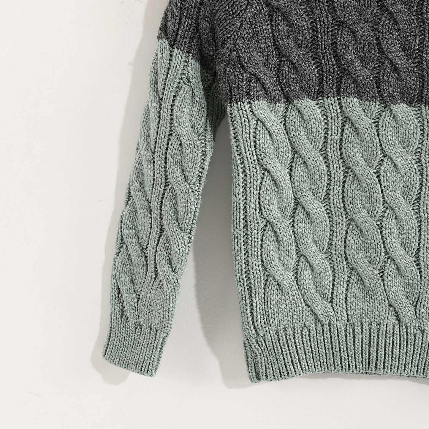 Knitted Crew Neck Pullover - بلوفر محبوك برقبة دائرية