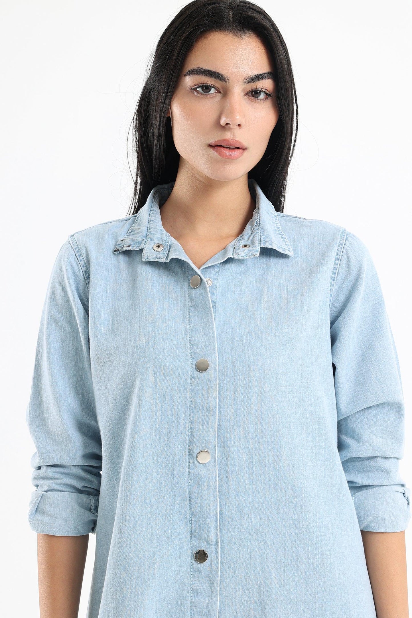 فستان قميص جينز بفتحات