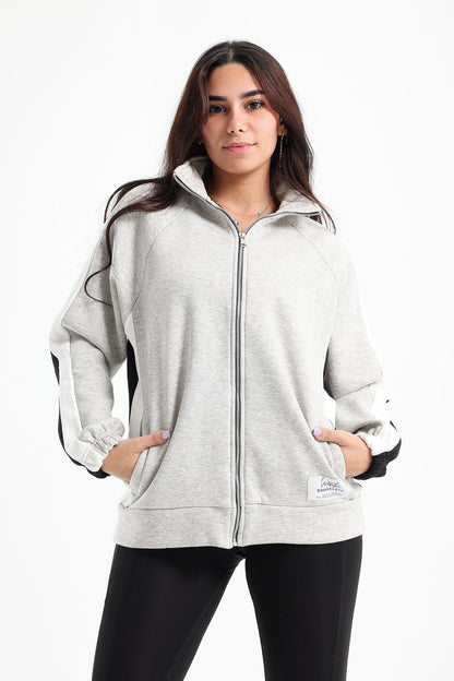 سترة رياضية ملونة