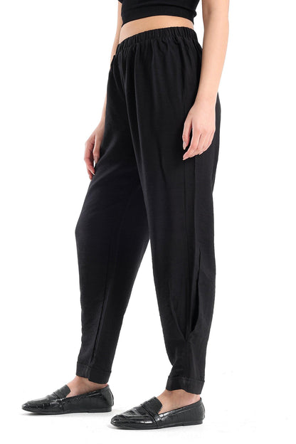 بنطال سادة مناسب للصديق