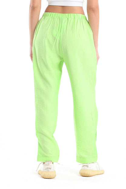 بنطال سادة مناسب للصديق