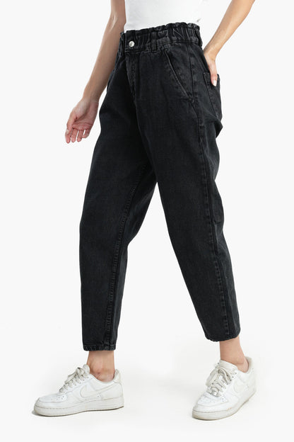 بنطال جينز بطول الكاحل بقصة "مام فيت"