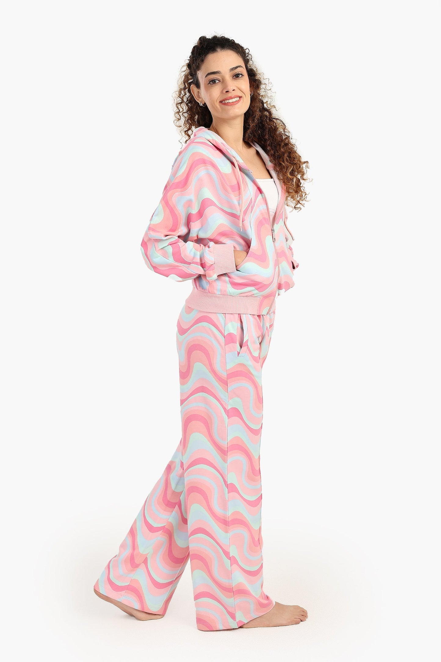 طقم بيجامة بنقشة حلوى القطن