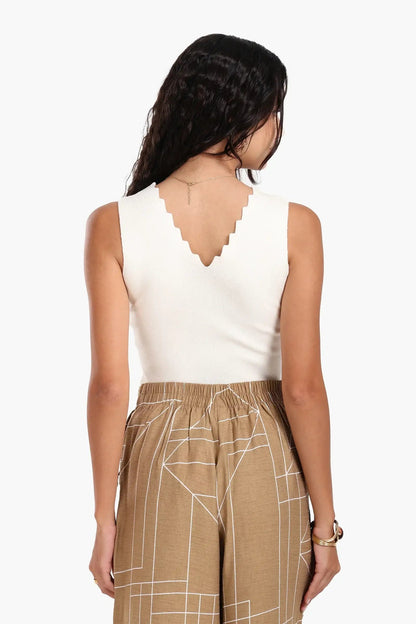 Seamless Zigzag V-Neck Top