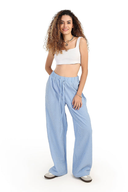 بنطال مخطط واسع الساق