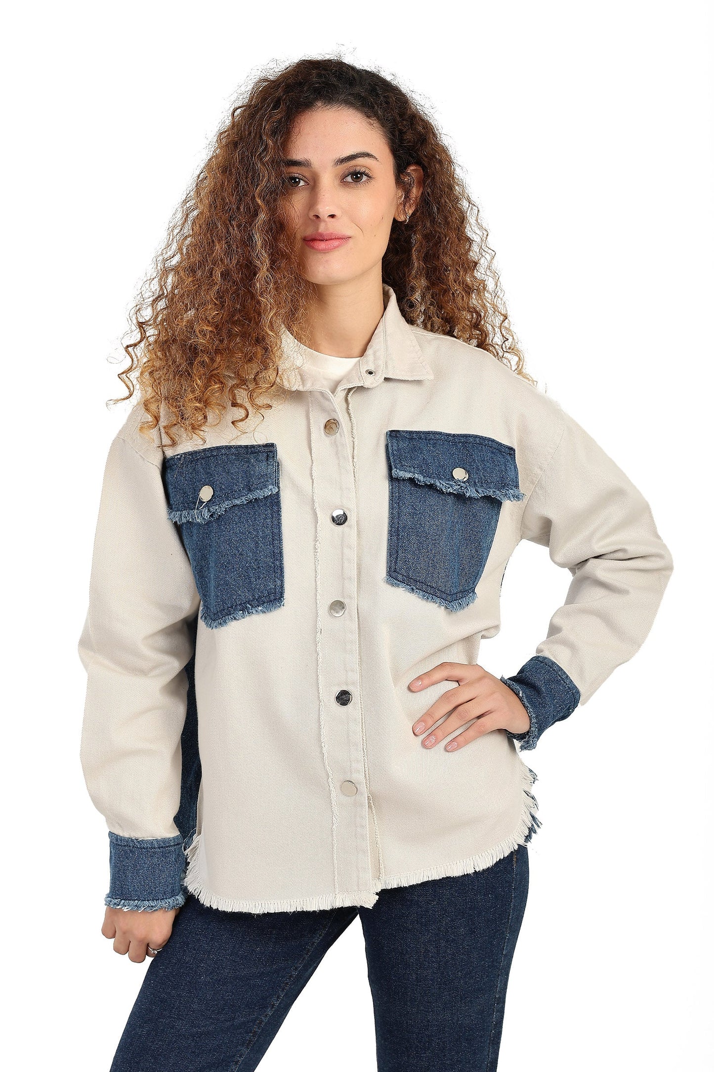 قميص من الجبردين والدنيم